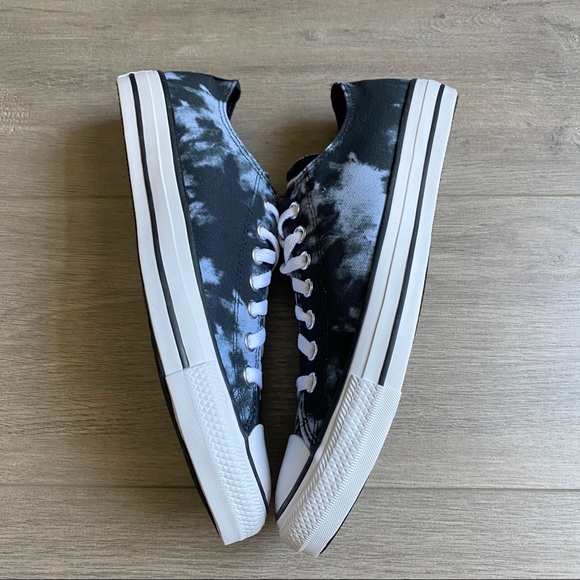 NWT Converse Chuck Taylor All Star Low - Picture 4 of 7